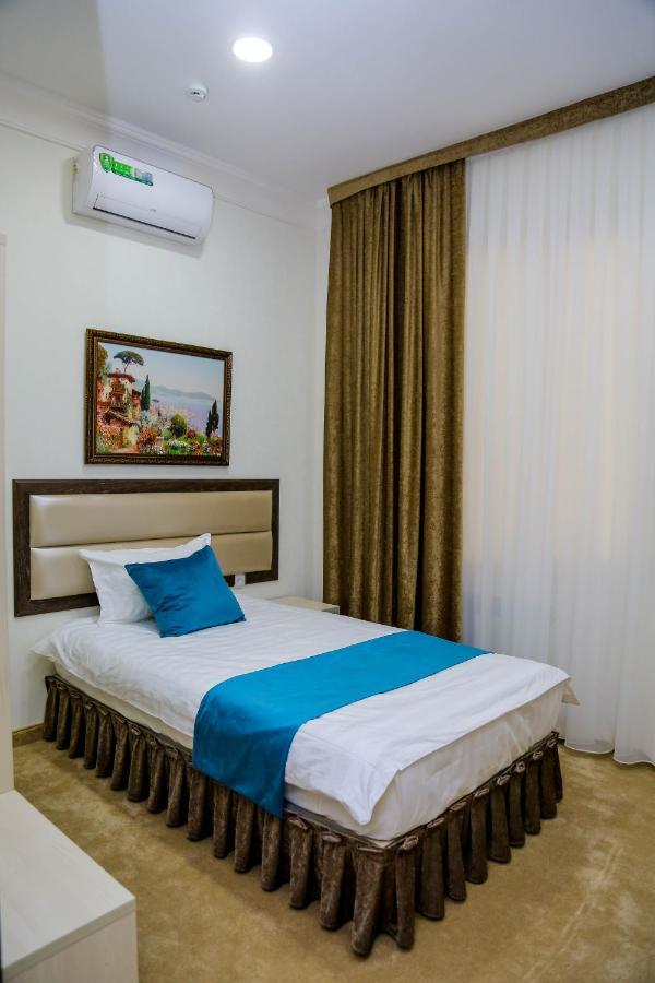 Hotel Globus Tasken Kültér fotó