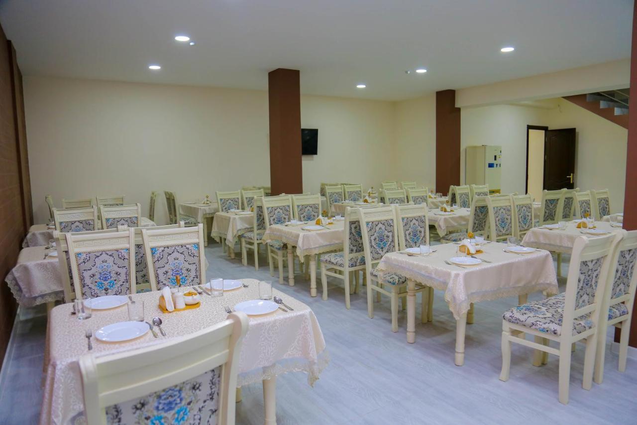 Hotel Globus Tasken Kültér fotó