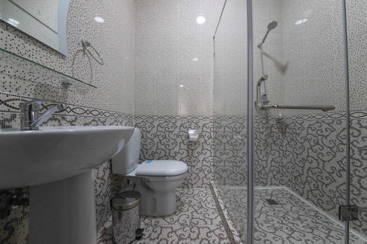 Hotel Globus Tasken Kültér fotó