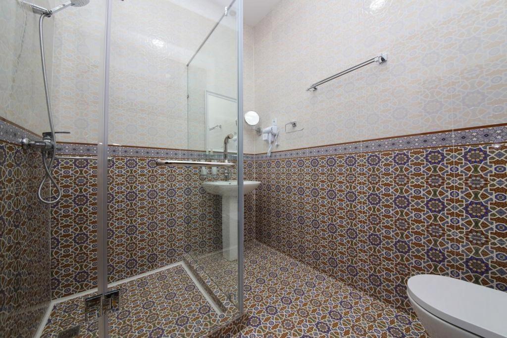 Hotel Globus Tasken Kültér fotó